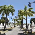 Dia de Finados e do Servidor Público: veja o que abre e o que fecha no Grande Recife