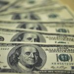 Dólar vai a R$ 5,44 e tem maior alta desde dezembro de 2025