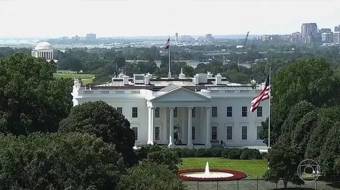 Donald Trump suspende sanções previstas contra parceiros comerciais da Rússia