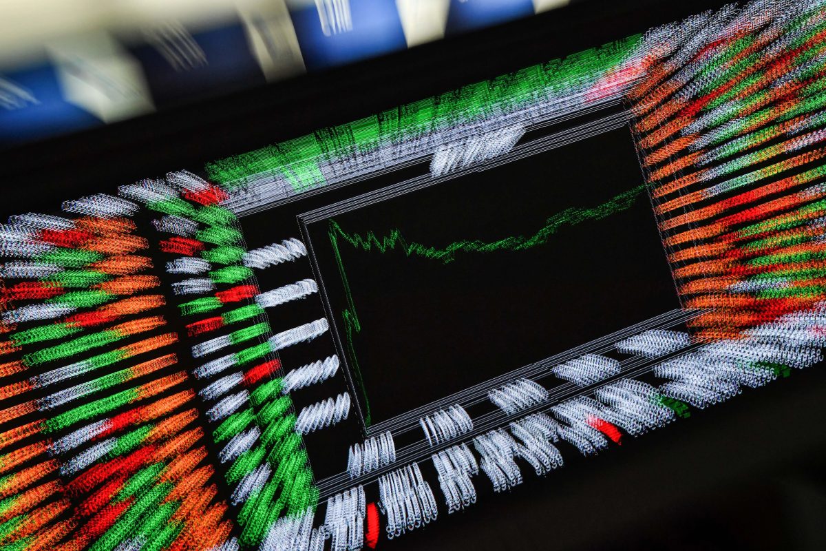 É hora de comprar ações? Veja o que avaliar após o tombo do Ibovespa