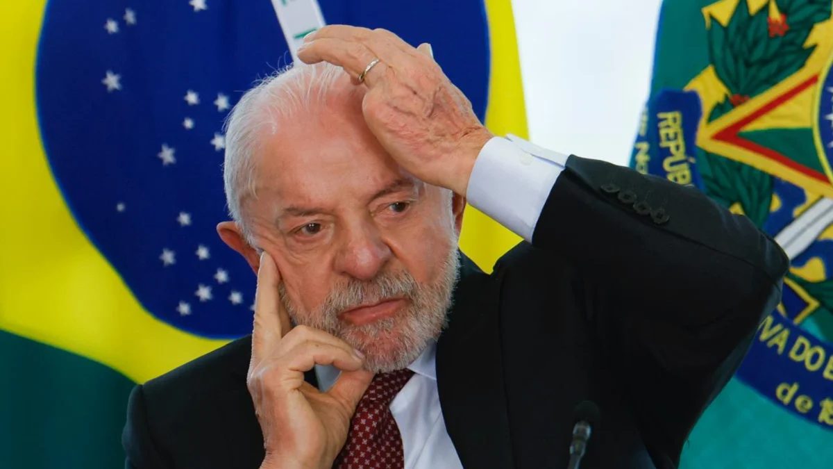 “Economist” questiona se Lula ainda tem uma “última carta na manga”