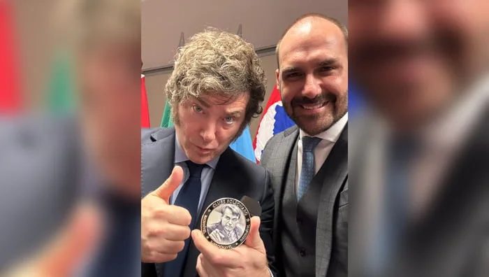Eduardo Bolsonaro e Milei podem se encontrar em evento nos EUA