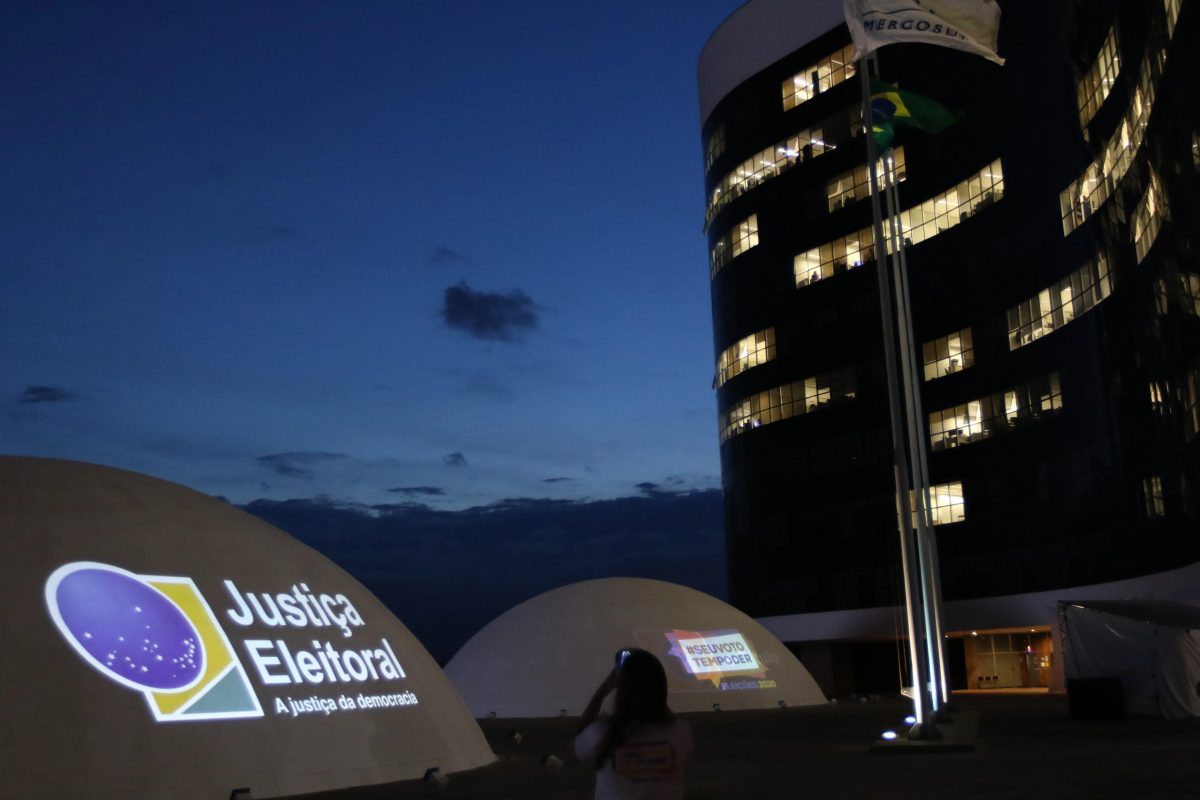 Eleição presidencial bate recorde com mais de 800 ações judiciais