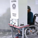 Eleitores com deficiência podem solicitar transporte gratuito para votar em MS