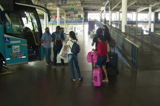 Eleitores relatam dificuldades para obter gratuidade em transporte intermunicipal para 2º turno