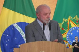 Em cerimônia de anúncio de medidas, Lula diz que pobre é ‘bom pagador’ e que ‘tem muito rico que gosta de dever’