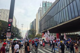 Em vitória de Lula, Senado aprova PEC do fim da escala 6x1 e trabalhador terá dois dias de folga por semana