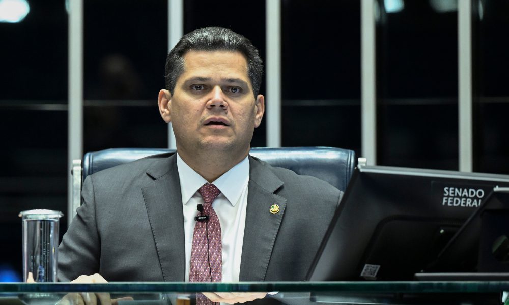 Embate entre Alcolumbre e Marinho antecipa disputa pelo Senado