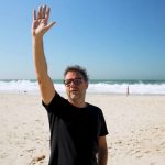 Empresário transforma demora para pedir cerveja na praia em negócio que fatura R$ 60 mil por mês