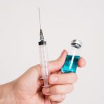 Estudo no Brasil testa tratamento injetável inédito contra HIV a cada 4 meses; ativista recebeu primeiras doses no país