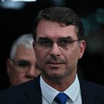 EUA concederão visto a Flávio Bolsonaro e sua família