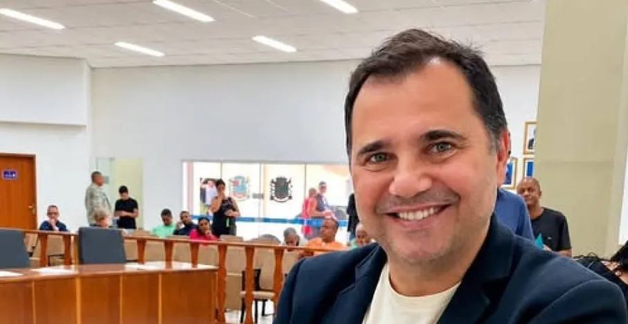 Ex-vereador e secretário de Queimados (RJ) morre baleado na Avenida Brasil