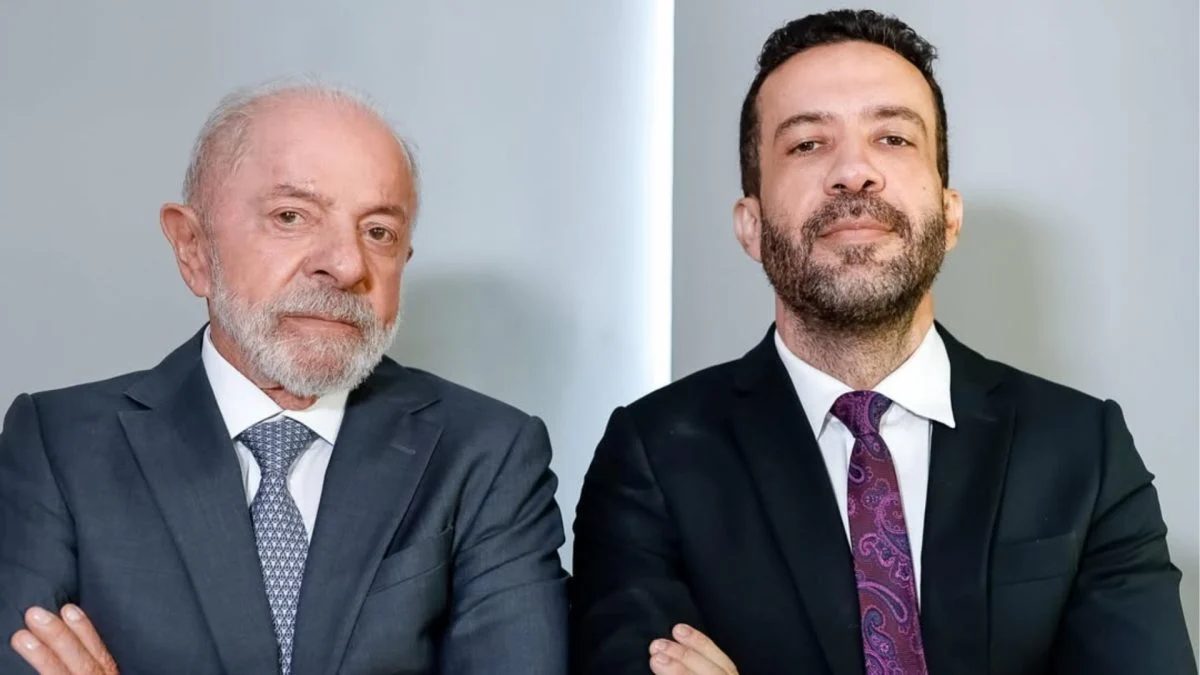 Exército do Lula: canal de Janones chega a 5 milhões de seguidores