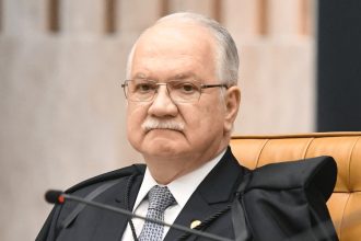 Fachin arquiva três ações ligadas ao inquérito das fake news