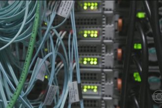Falha grave de segurança faz empresas e governos ao redor do mundo tirarem milhares de sites do ar; entenda