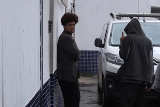 Faxineiro é preso após furtar R$ 50 mil escondidos em colchão em Vila Velha