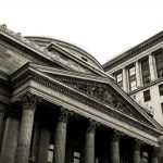Fed vê economia fraca e aceleração de preços nos EUA
