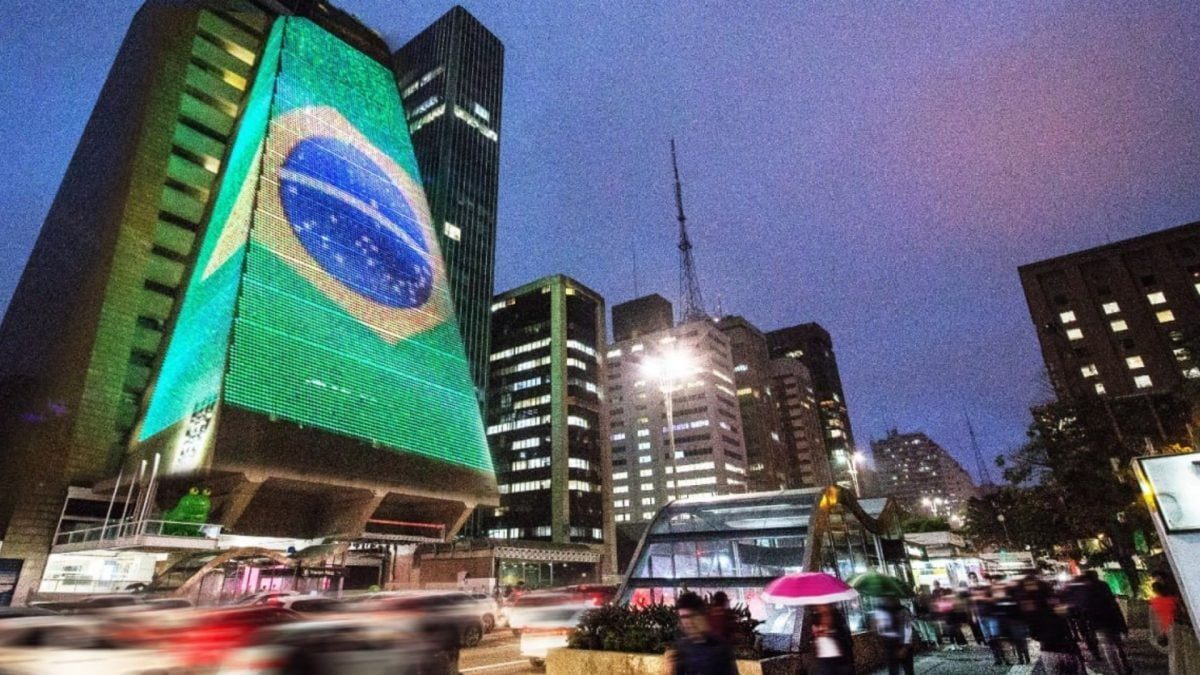 Fiesp critica fim da escala 6 X 1 aprovada pelo Senado