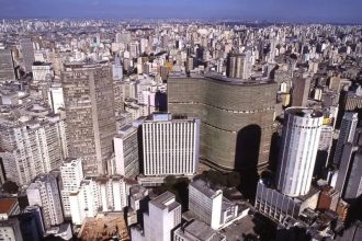 Fim da escala 6×1 terá impacto bilionário nos municípios, estima CNM