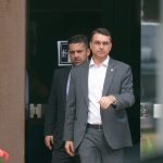 Flávio Bolsonaro almoça com cúpula da Globo horas antes de sabatina