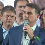 Flávio Bolsonaro, candidato do PL à Presidência, diz que vai votar a favor do fim da escala 6X1