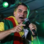 Flávio diz que aceita abrir sigilo se Lula divulgar dados do cartão corporativo