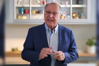 Flávio precisa dizer de onde cortará, diz Alckmin sobre tesouraço