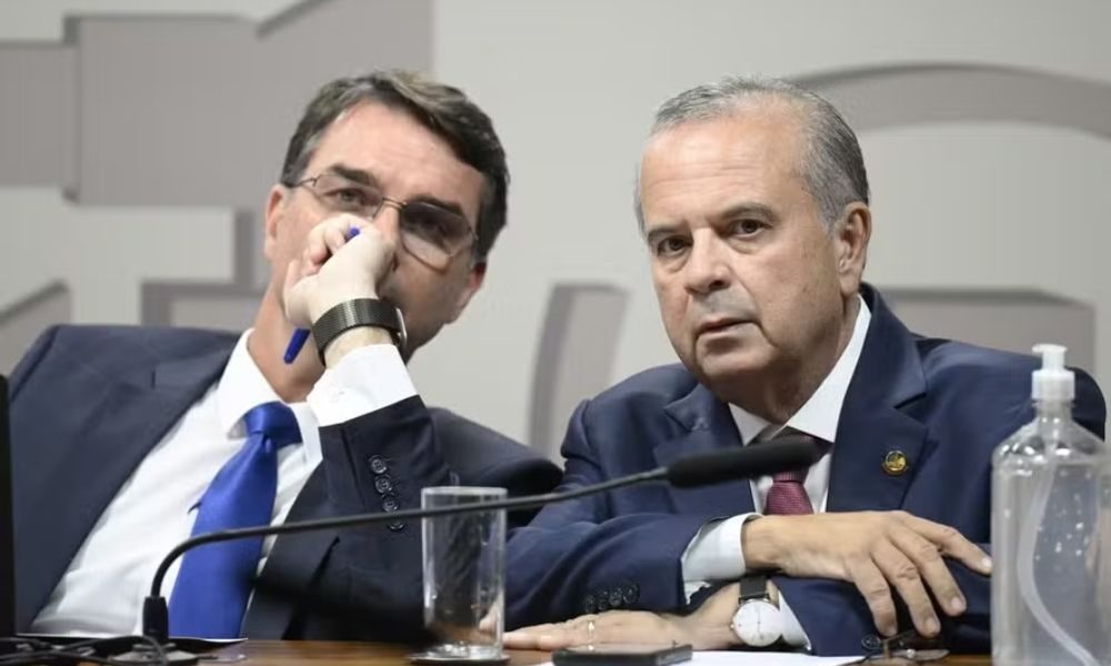 Flávio se chamar de ‘presidente eleito’ em carta foi ‘problema na confecção’, diz Marinho