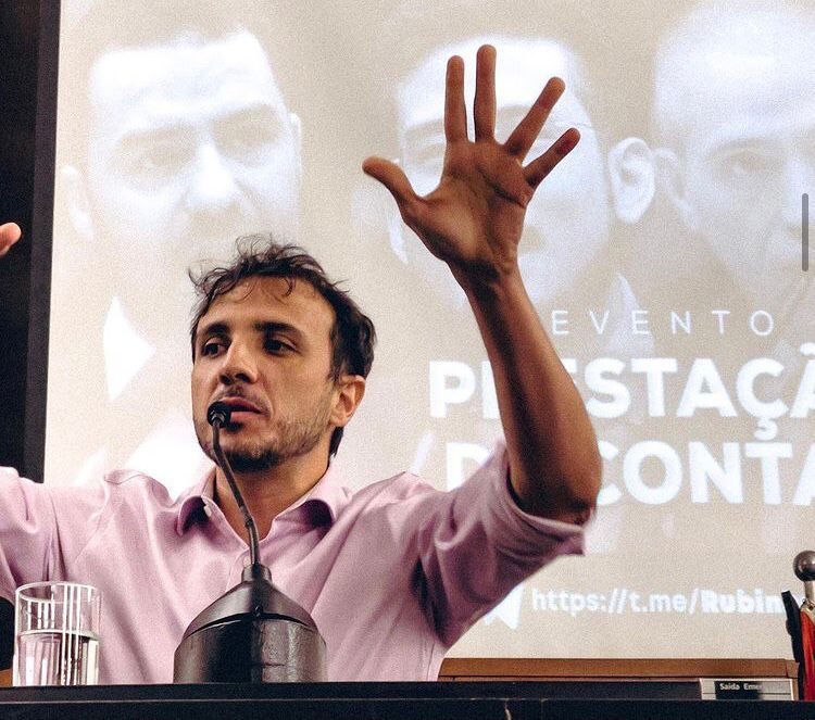 Flávio será um governo com mais poder que o Lula, diz Renan Santos