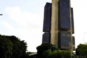 Focus: mercado aumenta estimativa de inflação e vê juro menor em 2026
