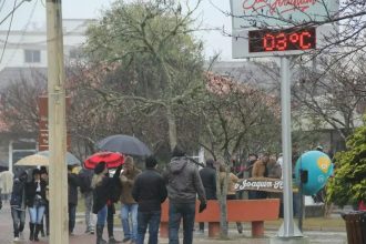 Frente fria atinge o país neste sábado
