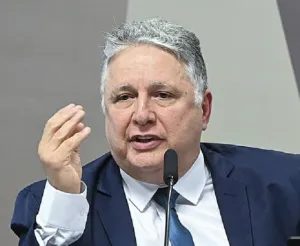 Garotinho é impedido de votar no 2º turno das eleições