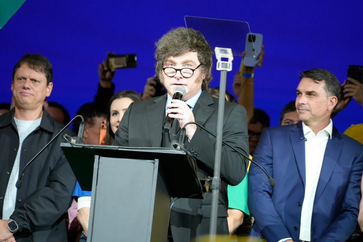 Governo Lula cobra explicações à Argentina sobre fuga de Flávio