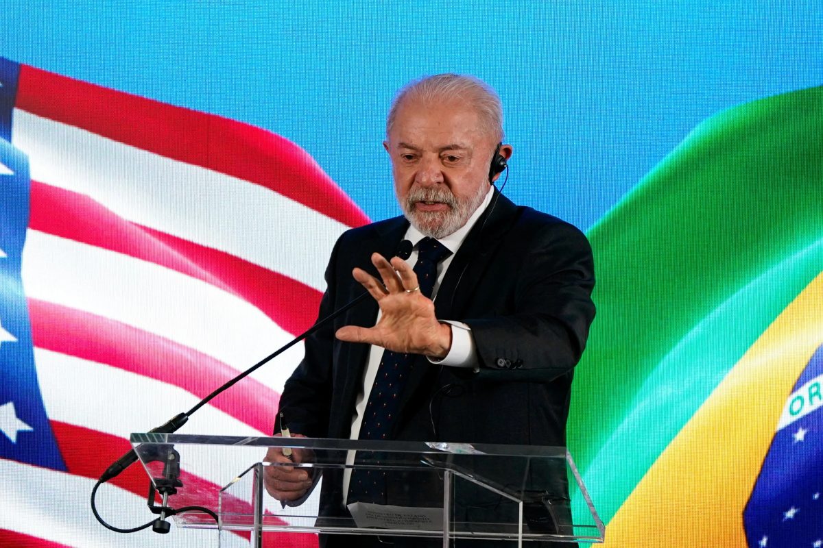 Governo Lula não quer transformar em crise ajuda da Casa Branca para fuga de Flávio Bolsonaro