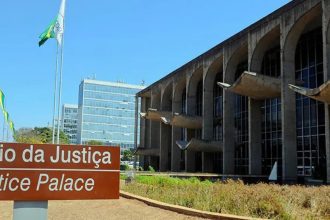 Governo Lula pede auditoria em sistemas de moderação da Meta