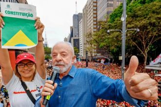 Governo Lula tenta driblar prazos para votar fim da 6 X 1