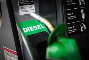 Governo prorroga subsídio ao diesel por mais 30 dias