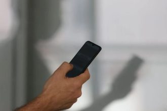 Governo publica MP que obriga operadoras a autenticar chamadas