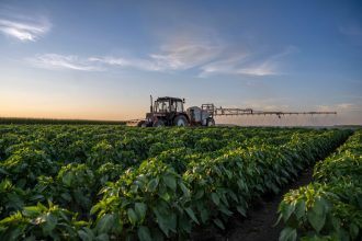 Governo renova subsídio ao diesel; por que o agro é tão vulnerável à alta do combustível?