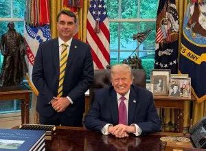Governo Trump não planeja reconhecer Flávio como ‘líder do Brasil’, diz Reuters