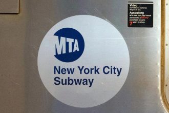 Homem é morto a tiros em plataforma de metrô de Manhattan, em Nova York