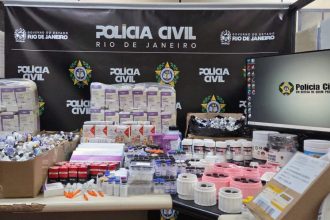Homem é preso ao postar canetas emagrecedoras sem autorização nos Correios; polícia retém R$ 2 milhões em medicamentos