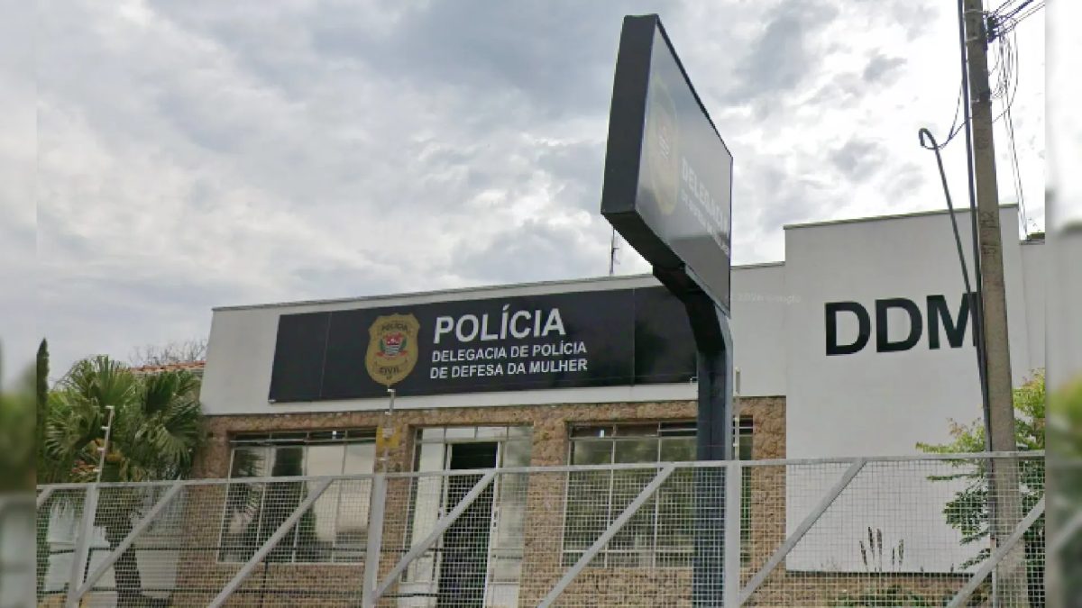 Homem é preso após jogar garrafa e ameaçar a filha com caco de vidro no pescoço em Botucatu