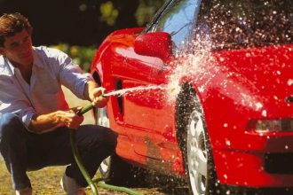 Honda NSX usado por Ayrton Senna vai a leilão e pode passar de R$ 5 milhões