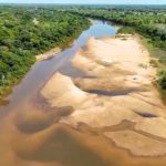 Imagens aéreas mostram seca em rio da maior ilha fluvial do mundo, no TO; assista