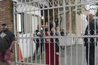 Imprensa internacional repercute decisão de Zanin sobre prorrogação das eleições