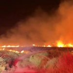 Incêndio atinge cerca de 50 hectares de mata e se aproxima de casas no interior do Acre