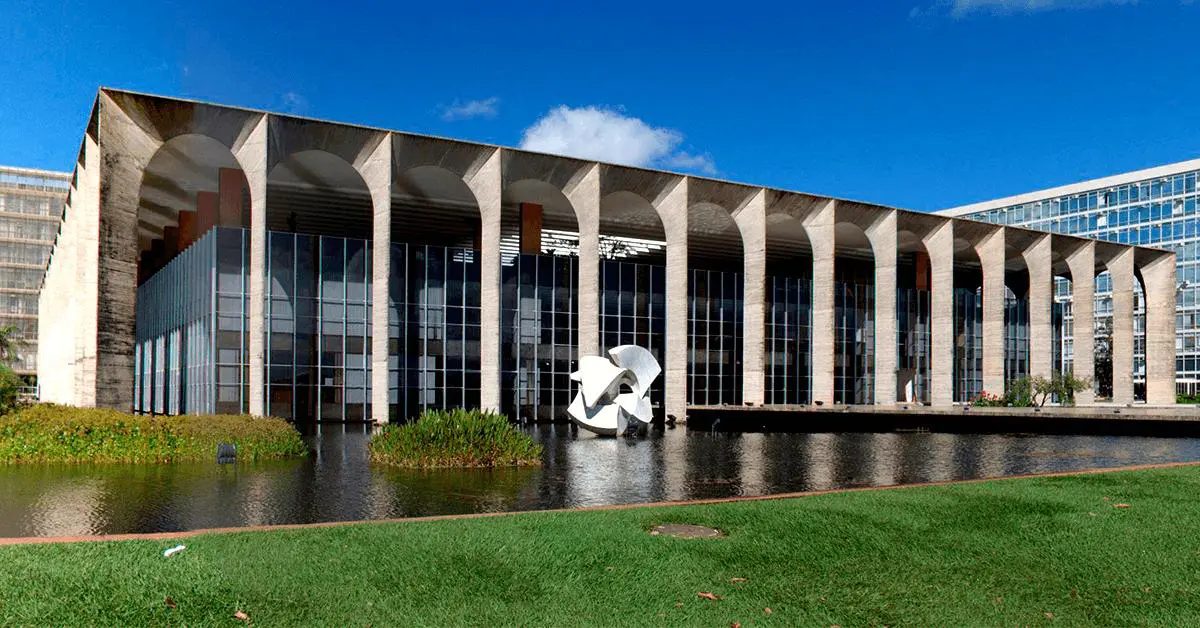 Itamaraty cobra explicações da Argentina sobre viagem de Flávio aos EUA