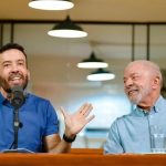 Janones anuncia live de 24h após debate na “Globo”