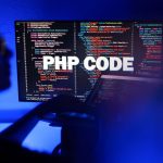 Japão vai simular ataques hackers com IA após falha no PHP tirar sites do ar em vários países